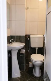 Ariston Hotel - Image 4