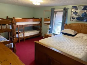 Close to Lake Erie near Lakeside - Private Hot Tub, Seasonal Pool, Recreation - Image 4