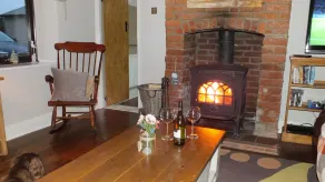 Beautiful Cottage by the Sea. Enhanced Cleaning luxury space unlimited free WiFi - Image 2