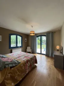 At the foot of the mountains: villa des nestes - Image 4