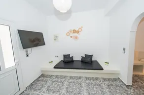 The F Suites - Image 2
