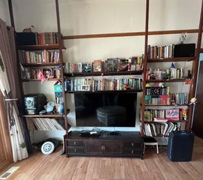 Family and Pet Friendly, steps from the beach - Image 2