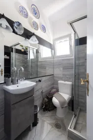 Ricos Two Bedroom House - Naoussa Paros - Image 2