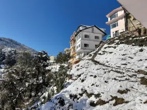 Love Kush Cottage - Image 3