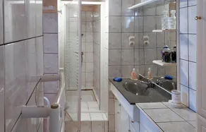 2 Bedroom Pet Friendly Home In Bas-En-Basset - Image 3
