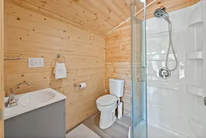 PRIVAT: Kleine Hütte + 90 Acres Wanderwege + Zicklein - Image 5