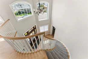 Enjoy your summer vacation in this lovely 5 bedroom, 5 bath home only steps to one of Stone Harbor's nicest beaches. - Image 4