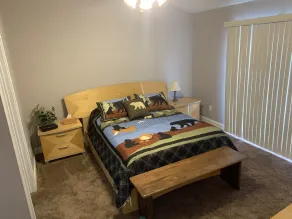 Amazing 5BR House with Lake & Mountain Views in Gated Resort - Image 3