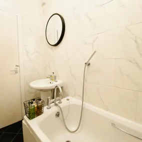 Hill Cottage - Image 3