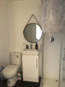Pet friendly self contained accommodation set in  a private garden - Image 3