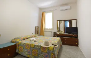 2 Bedroom Awesome Apartment In Portella Di Mare - Image 5