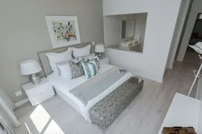 One Hyde Park Luxury Suites - Image 4