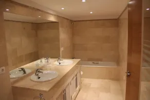 Belle villa spacieuse indépendante, vue imprenable, piscine privée chauffée, WiFi, A / C - Image 2