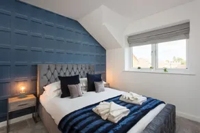 Aura Retreat- 1 Bedroom Apartment - Image 5