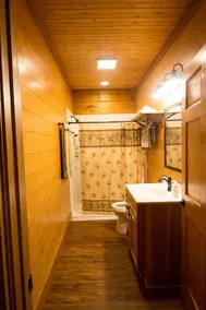 Old World Craftmanship with Modern Amenities - Image 3