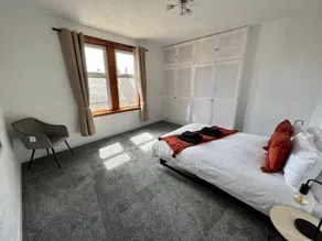 Charming Seaside home. sleeps 4 with free parking - Image 3