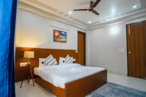 The Lodgers 2 BHK Serviced Apartment infront of Artemis Hospital Gurgaon - Image 5