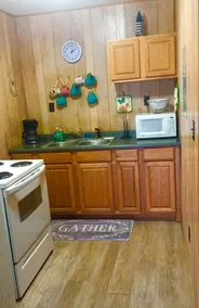 BayShore Lodge 123 – Yellow Cabin #2 in Port O’Connor, TX Prop ID:7580493 - Image 4