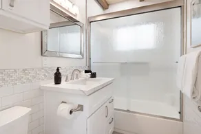Mission Point Buyout by AvantStay | Two Unit Buyout w/ Patio & Close to Beach! - Image 4