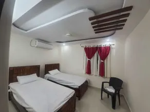 Newly constructed & fully furnished close to walkable beach apartment - Image 5