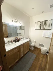 Spacious Condo Getaway, Steps from Ski Slopes, Town and Entertainment - Image 5