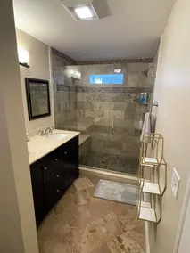 Cheerful 4 bedroom home with all the updates - Image 3
