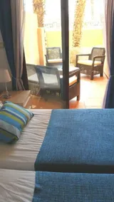 Emplacement parfait de la plage. 2 chambres, 4 couchages, magnifiquement meublé. - Image 4