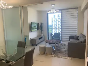 Stunning Apartment in Downtown Doral - Image 4