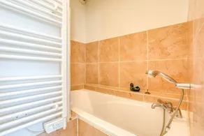 'Petite Maison Aigues Mortes' con vista mare, piscina in comune e Wi-Fi - Image 2