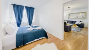 Exclusive, spacious and central! - Image 4