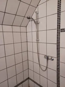 Fewo-oben Montagewohnung/ Monteurwohnung eig. Bathroom (shower) Hildesheim Hanover - Image 4