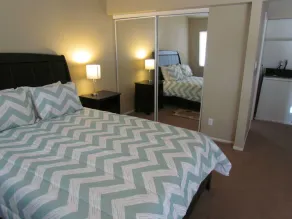 Townhouse in Las Vegas Near Strip - Image 4