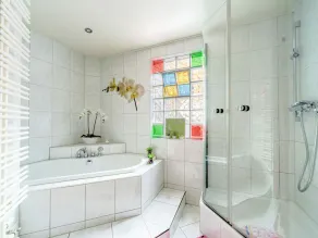 Apartamento vacacional con jardín | Vistas a la montaña - Image 3
