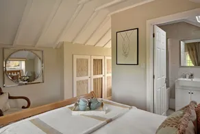 Victoria Lodge - Luxury Cottages - Image 4