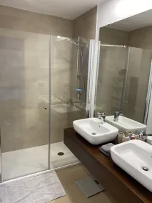 Nieuwbouw Appartement met Panoramisch Zeezicht - Image 2