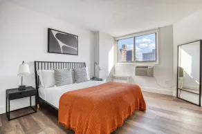 Serene Kips Bay 2BR w/ Gym & Doorman, nr Murray Hill, by Blueground - Image 5
