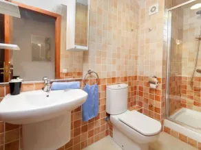Appartamento con giardino, piscina e terrazza - Image 3