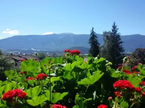 Appartement with beautiful view and balcony - Image 5