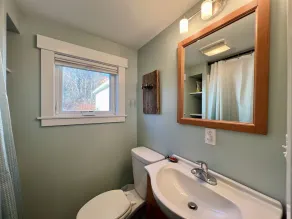The Little House - Gorgeous Views of Lowell's Cove and Casco Bay - Image 2