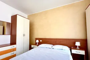 S179 - Sirolo, fully equipped three-room apartment in one hundred - Image 5