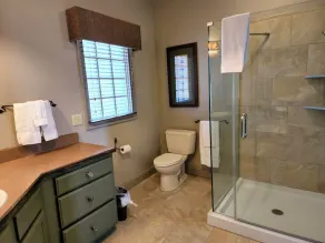 1 Bedroom Lodge, WILDERNESS CLUB AT BIG CEDAR Ridgedale, MO   - Image 2