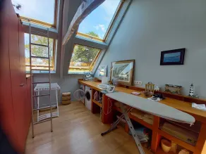 Charming residence in a floral park. - Image 2