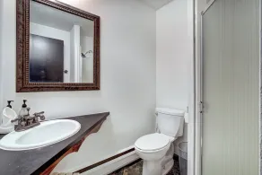 Claimjumper Condo - Hot Tub, Pool, Bus Route, Free Parking - Image 3