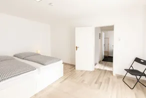 ★ Charming house w/ Netflix/balcony/patio/garden ★ - Image 4