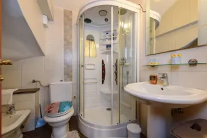 Smukt familievenligt sommerhus med privat svømmepøl - Image 4