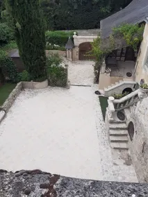 House opposite the Château du Clos Lucé - Image 3