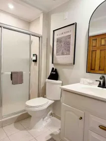 Spacious Family Home w Pool and Game-room Near Downtown and Beach - Image 3