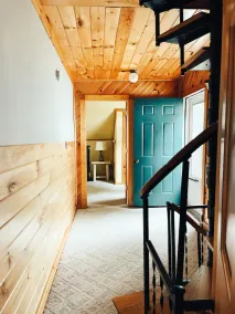 Beautiful Adirondack Region Lakefront Cottage  - Image 2