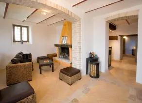 Sidste minut tilbud juli / august i høj kvalitet villa med privat pool i Umbrien - Image 4