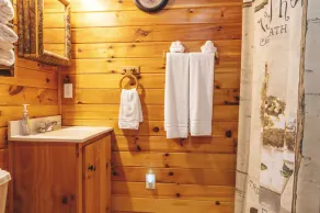 Ruisseau ruisselant à truite: 10 acres, WiFi et bain à remous! - Image 4